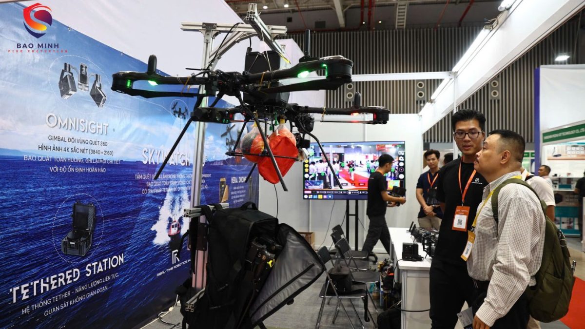 Hera đa nhiệm do Công ty Real-time Robotics sản xuất